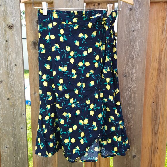 PRETTY BANANA REPUBLIC Tiered Wrap Midi Skirt Size 0P Navy lemon print - Picture 1 of 4